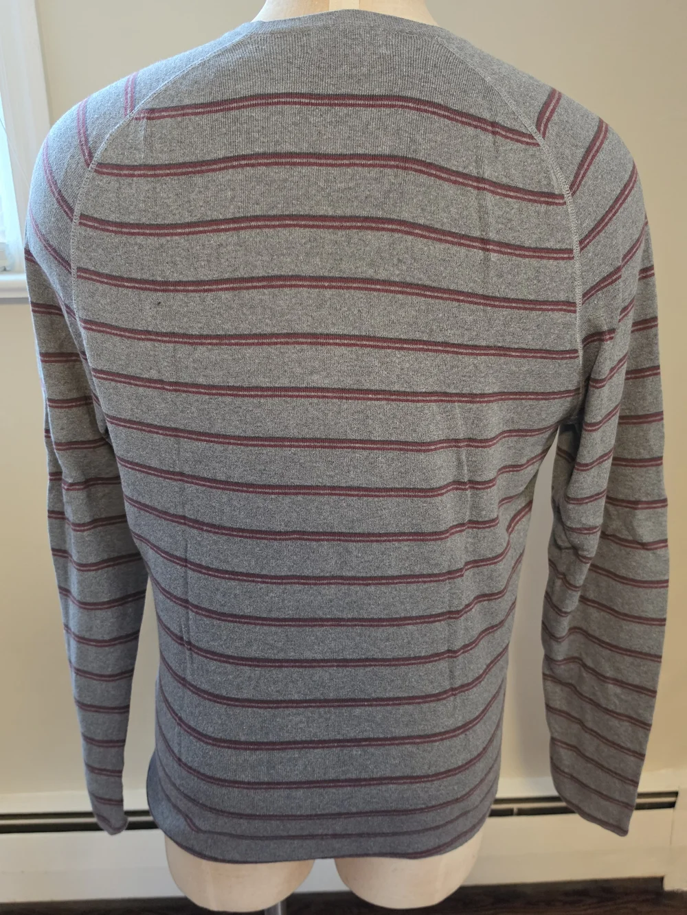 Banana Republic lightweight crewneck